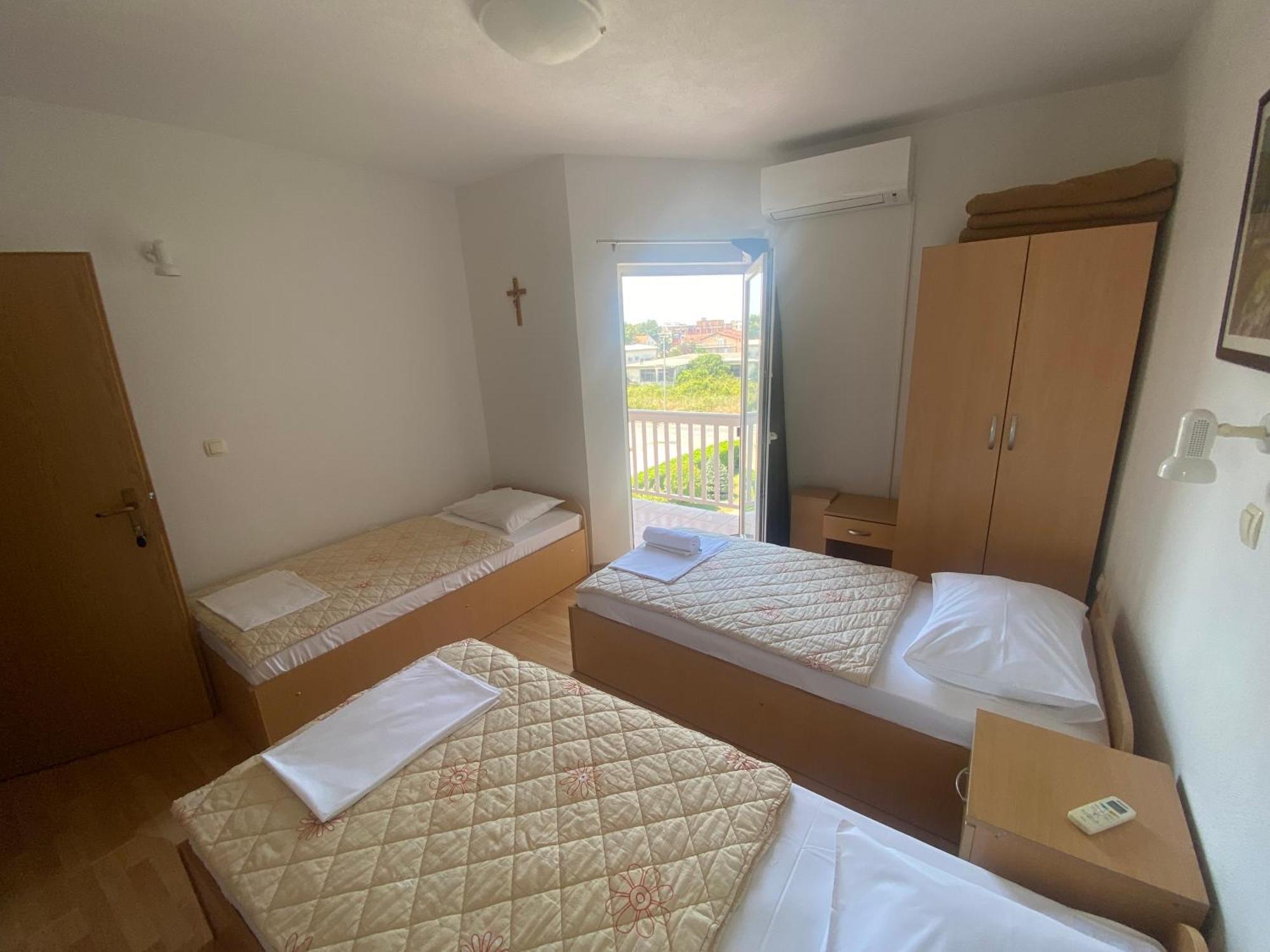Guest House Regina Mundi Medjugorje Ngoại thất bức ảnh