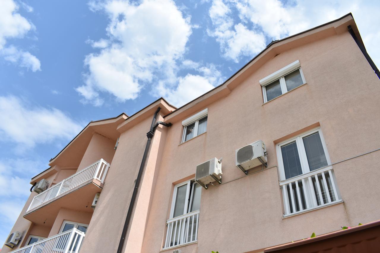 Guest House Regina Mundi Medjugorje Ngoại thất bức ảnh