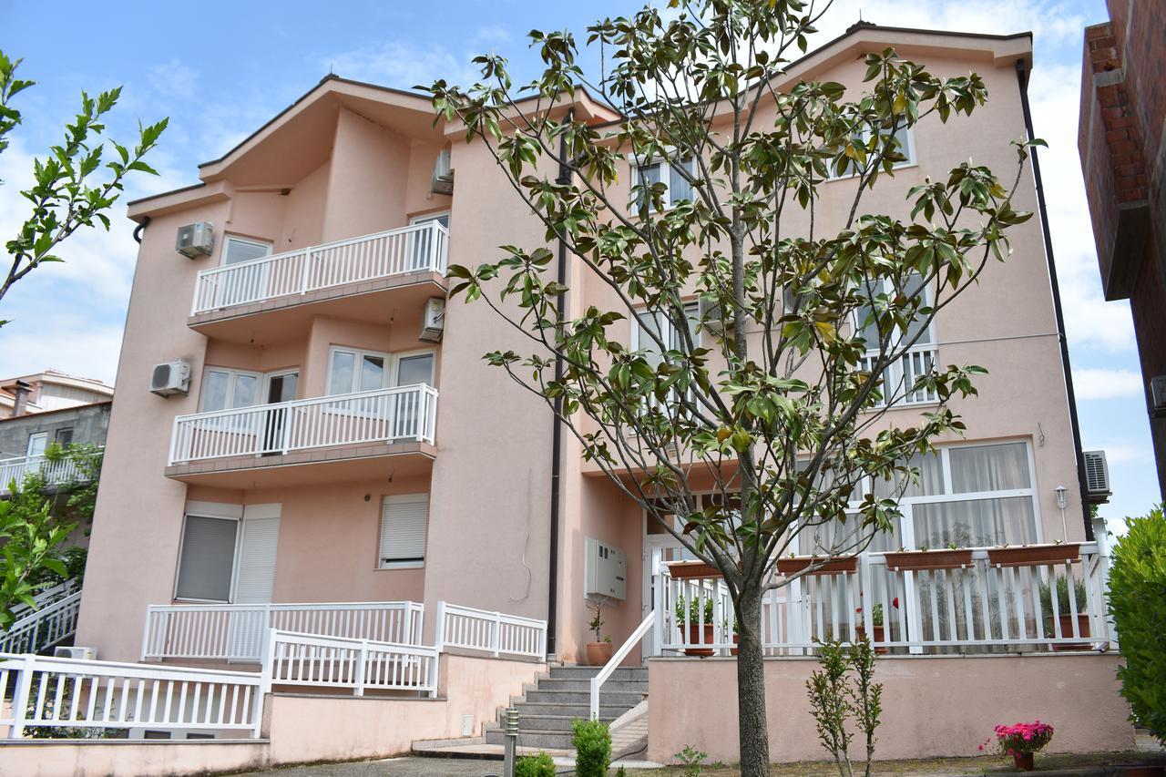 Guest House Regina Mundi Medjugorje Ngoại thất bức ảnh