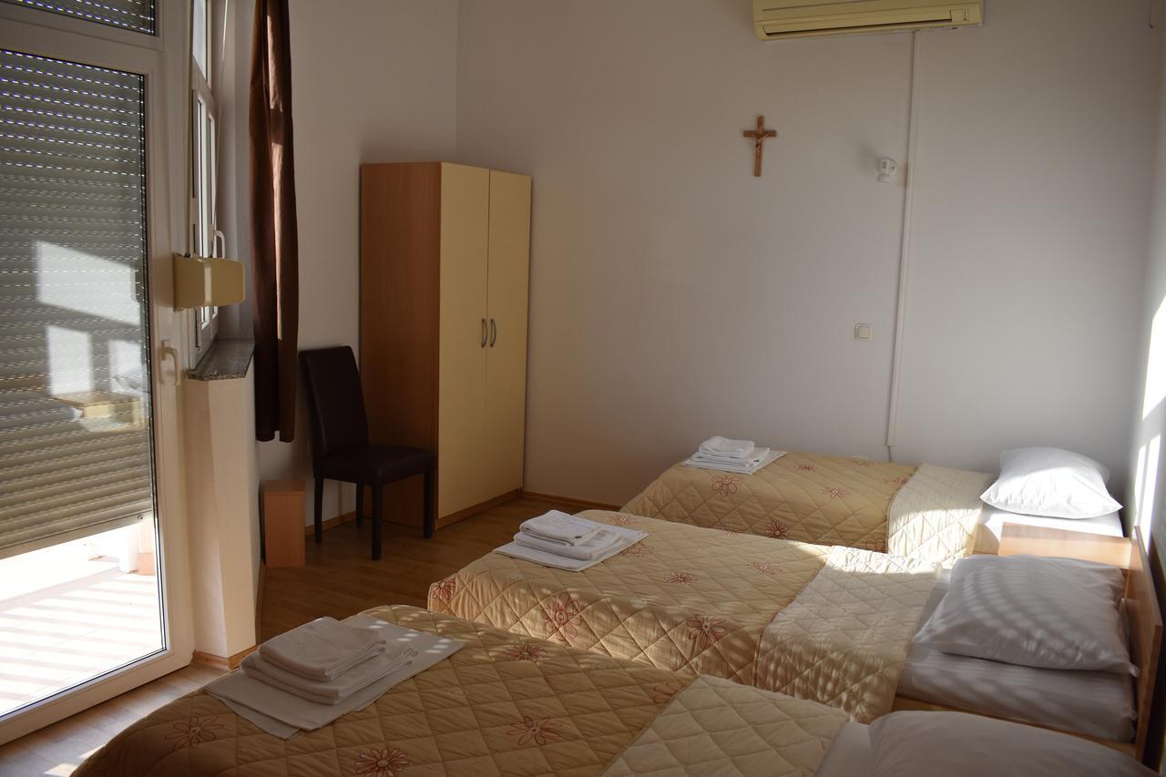 Guest House Regina Mundi Medjugorje Ngoại thất bức ảnh